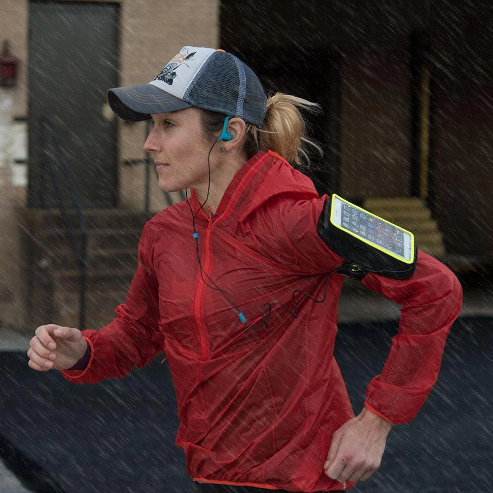 SonicStorm Smartphone Carrier - Black/Safety Yellow - Image 3