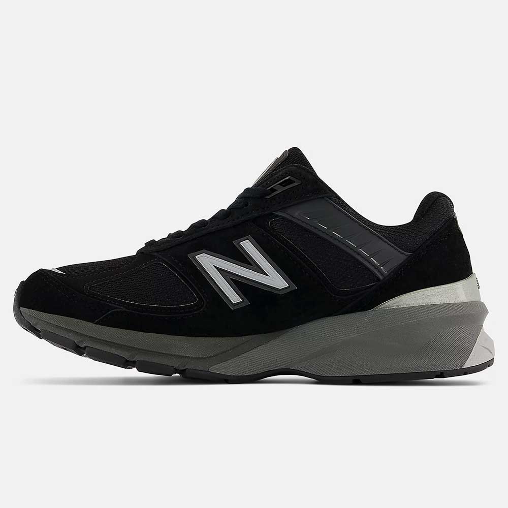 Women's MADE in USA 990v5 Core Running Shoe - Black/Silver- Wide (D) - Image 3