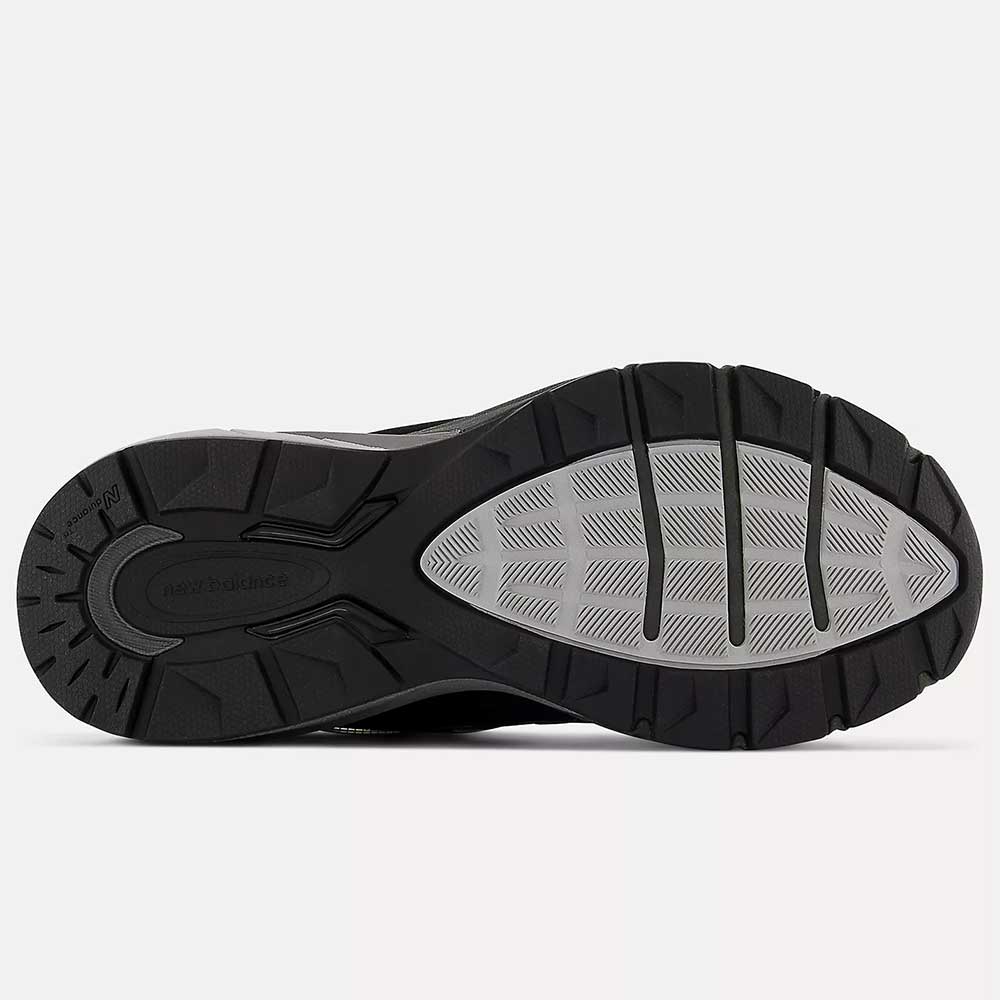 Women's MADE in USA 990v5 Core Running Shoe - Black/Silver- Wide (D) - Image 6